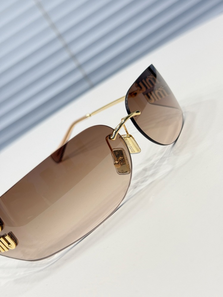 MIUMIU  sunglasses