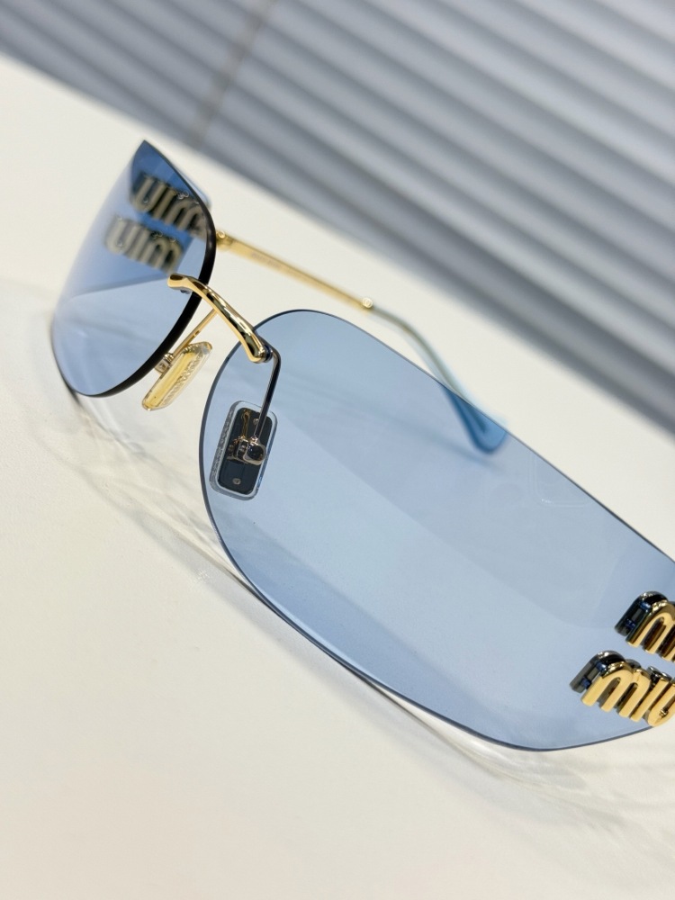 MIUMIU sunglasses