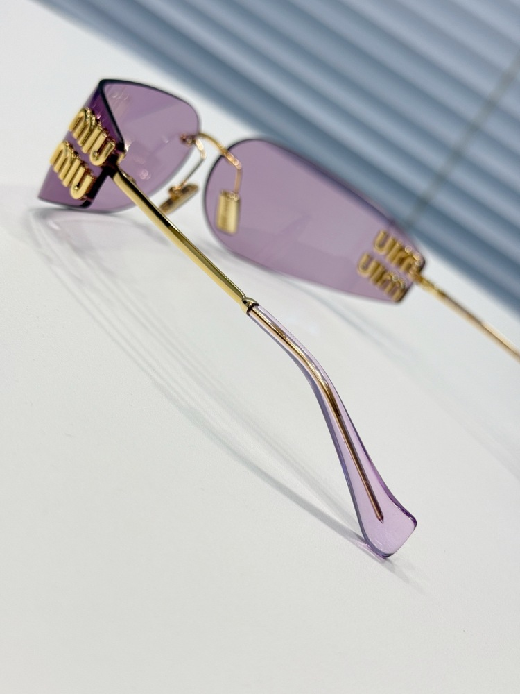 MIUMIU sunglasses
