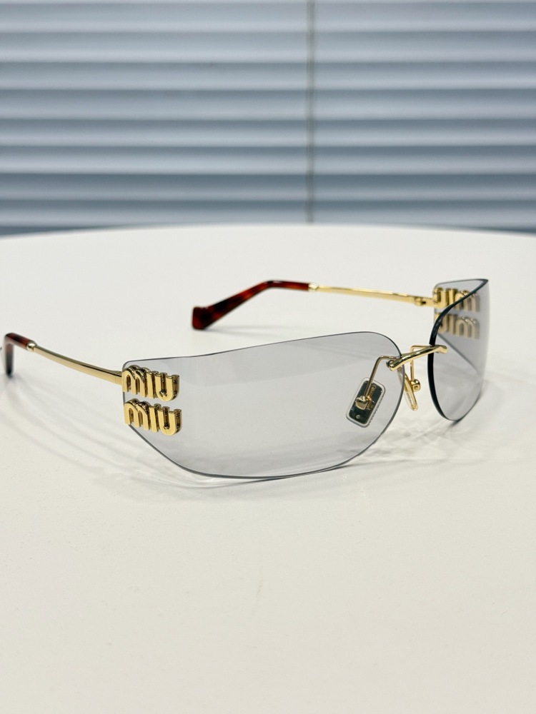 MIUMIU sunglasses
