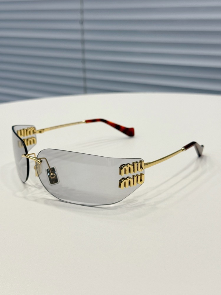 MIUMIU sunglasses