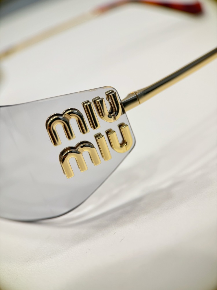 MIUMIU sunglasses