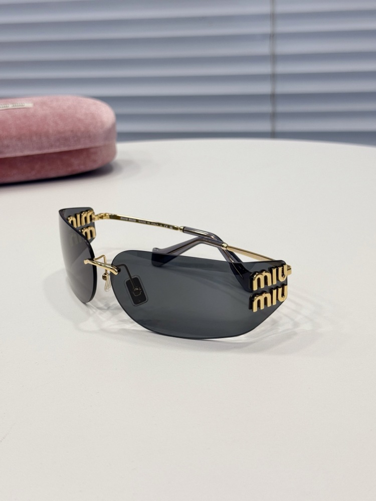 MIUMIU sunglasses