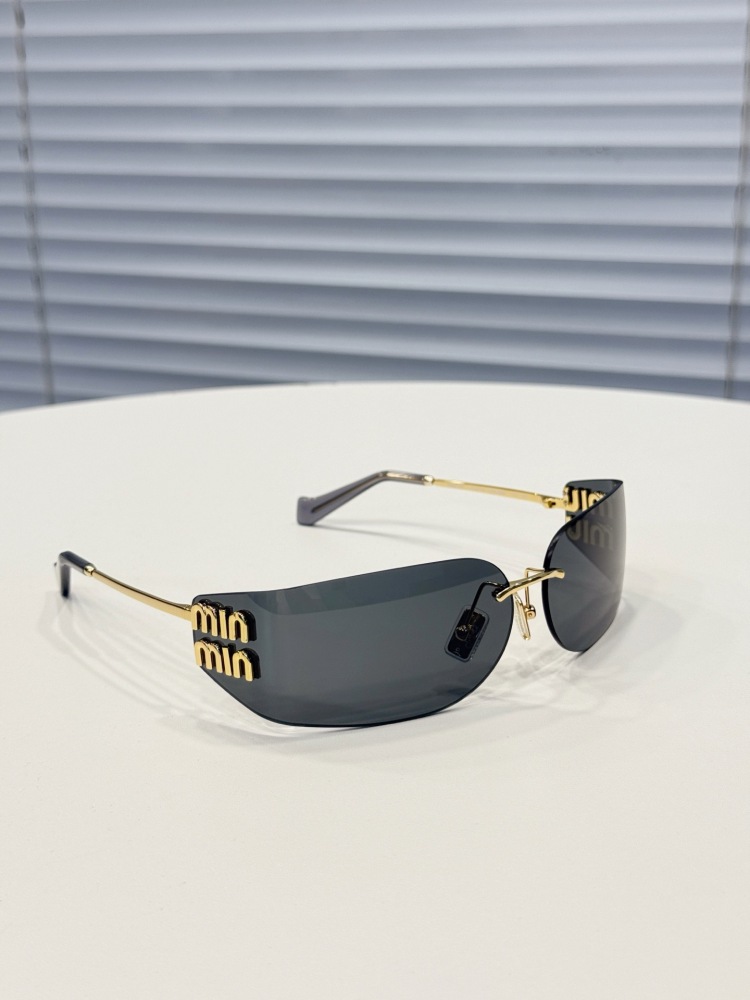 MIUMIU sunglasses