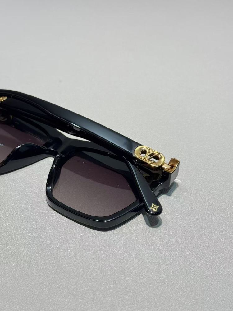 LV sunglasses