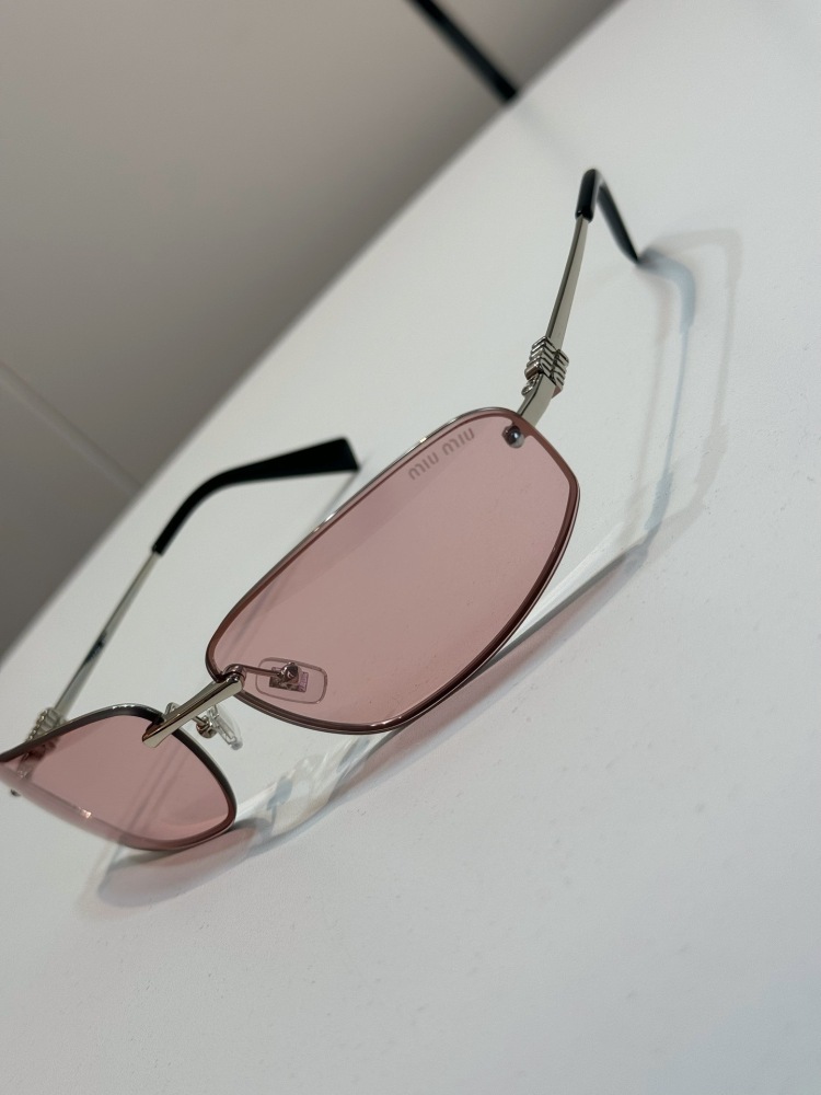 MIUMIU sunglasses
