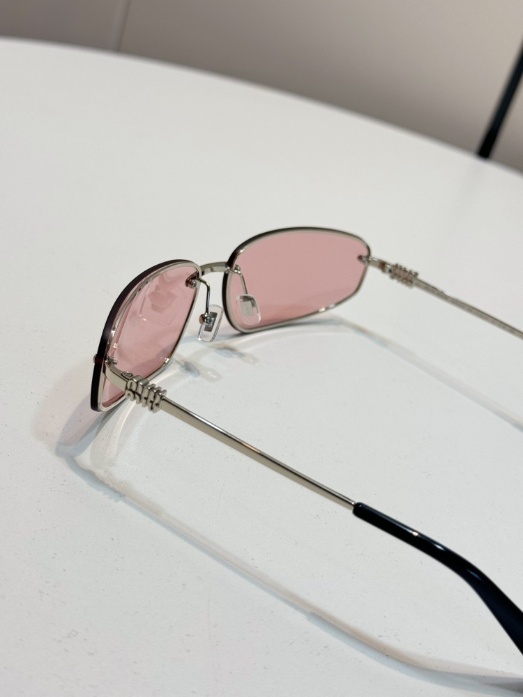 MIUMIU sunglasses