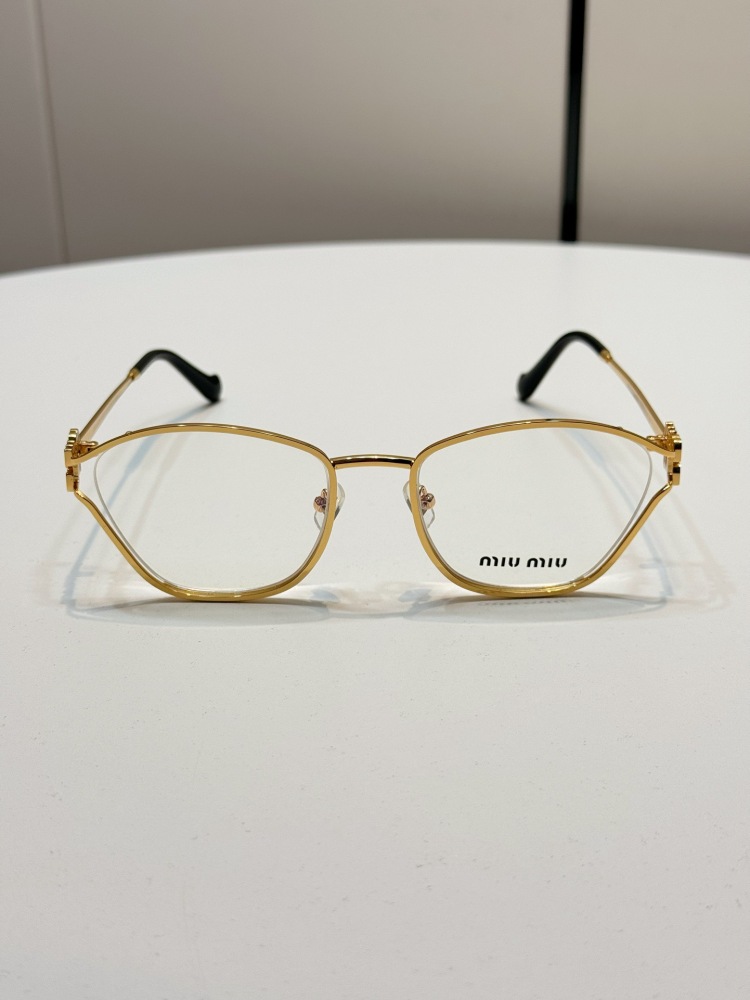 MIU MIU sunglasses