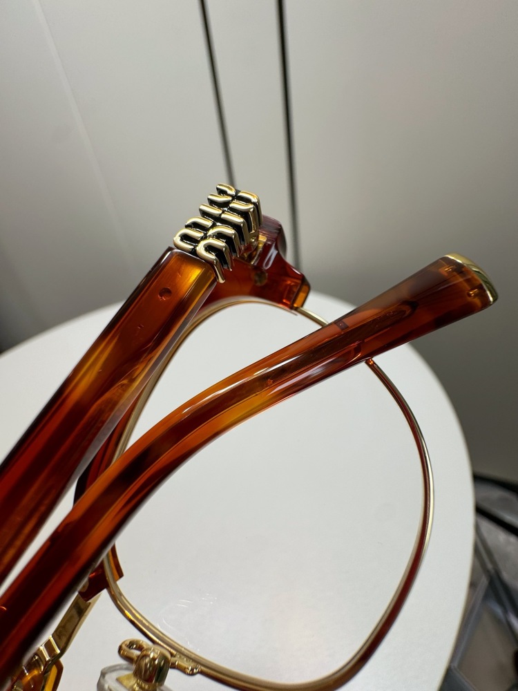 MIU MIU glasses
