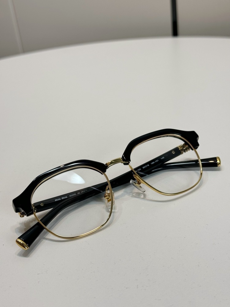 MIU MIU glasses