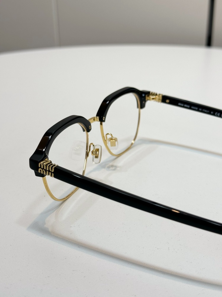 MIU MIU glasses