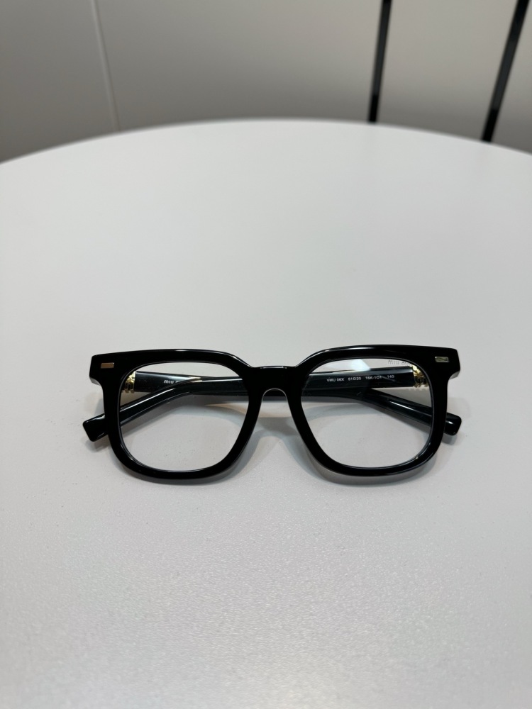 MIU MIU glasses
