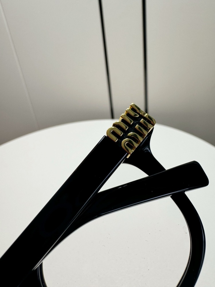 MIU MIU glasses