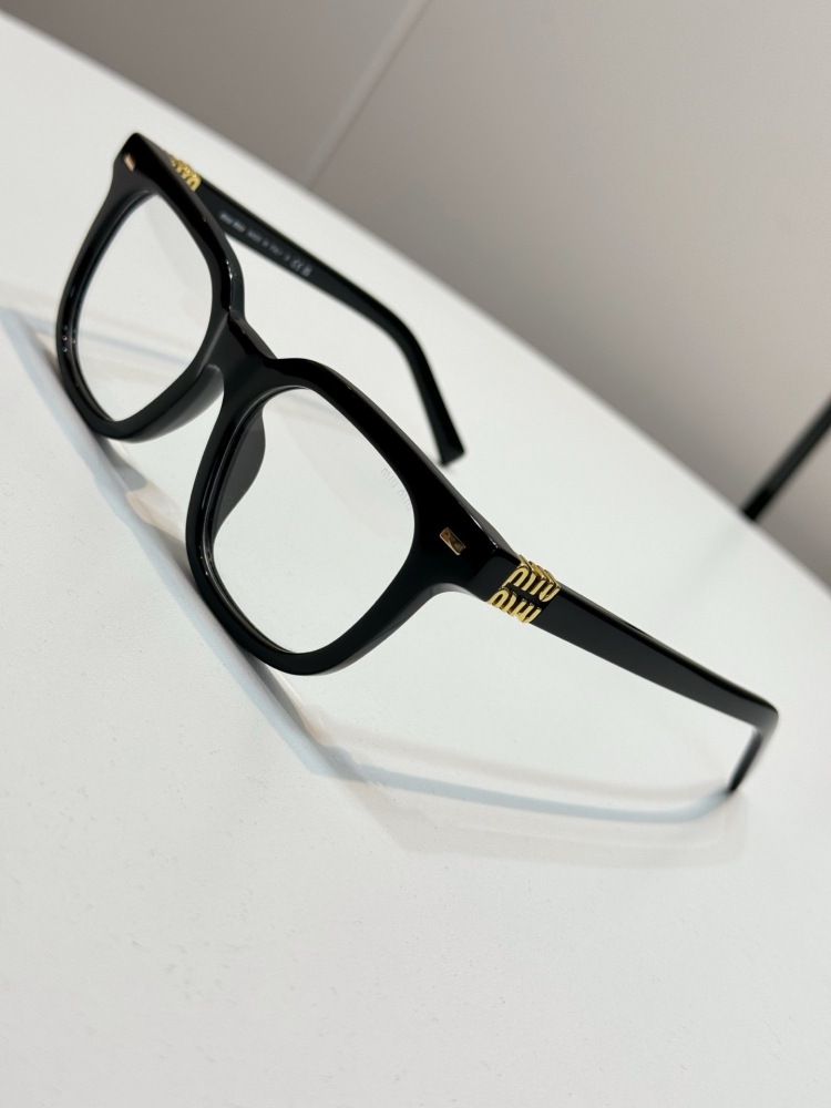 MIU MIU glasses