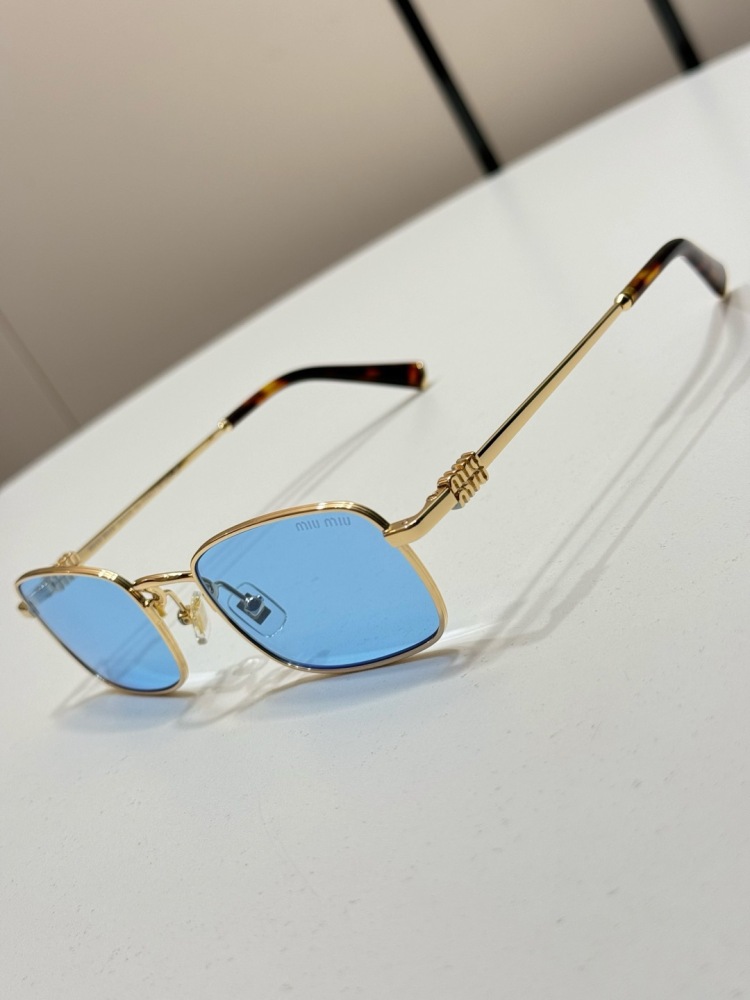 MIUMIU sunglasses