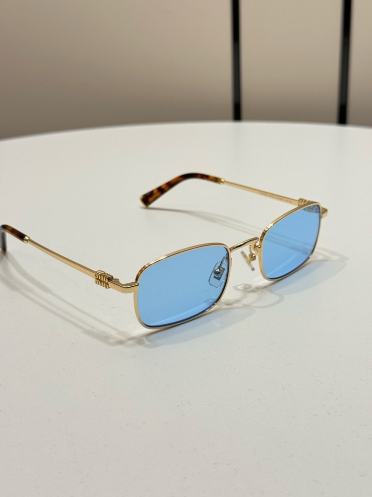 MIUMIU sunglasses
