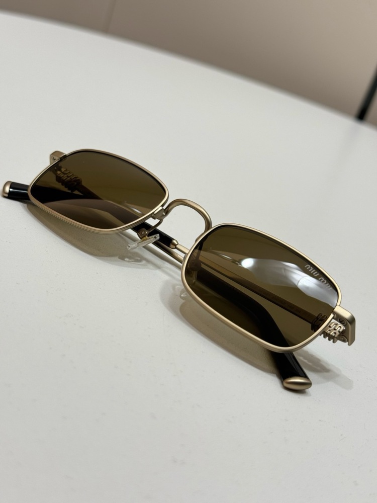MIUMIU sunglasses