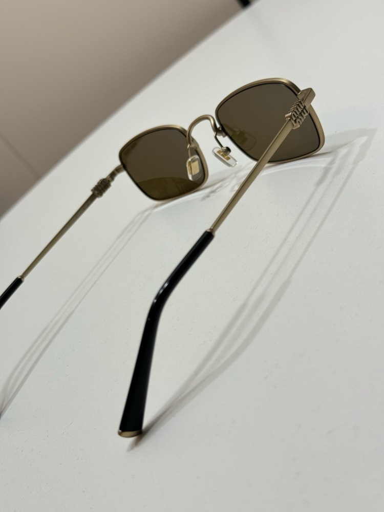 MIUMIU sunglasses