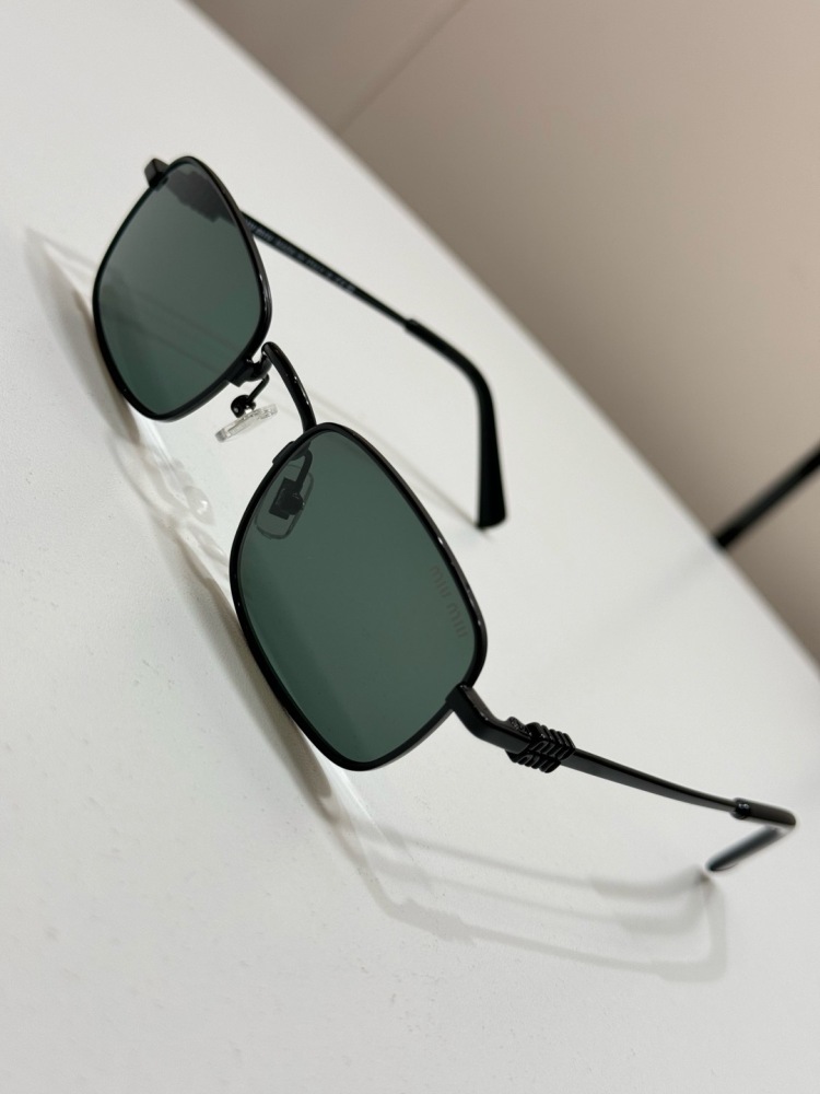 MIUMIU sunglasses