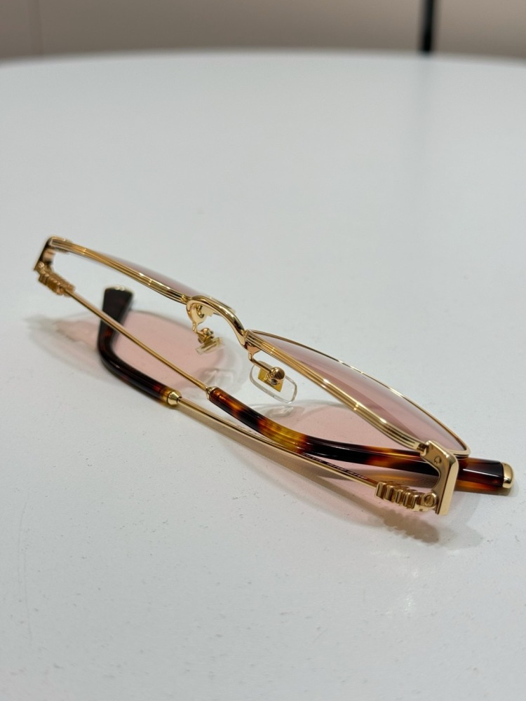 粉色 MIUMIU 缪缪