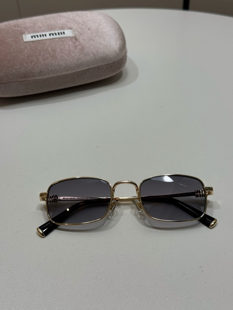 MIUMIU sunglasses