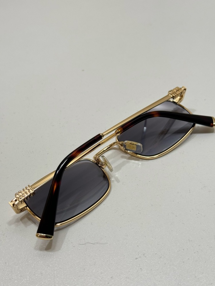 MIUMIU sunglasses