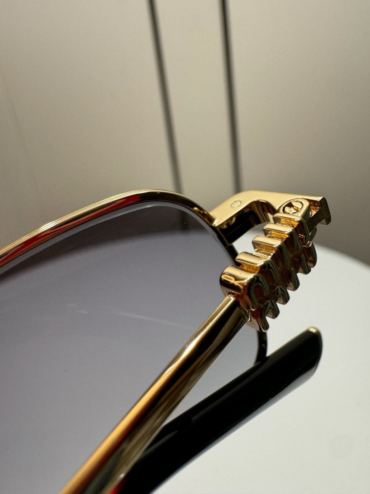 MIUMIU sunglasses