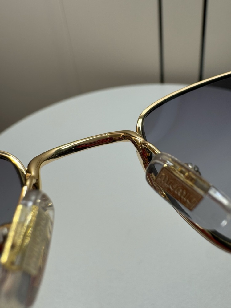 MIUMIU sunglasses