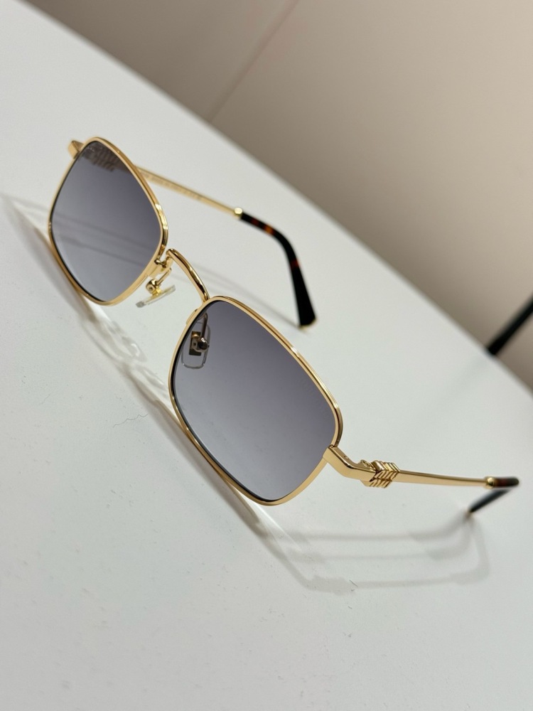 MIUMIU sunglasses