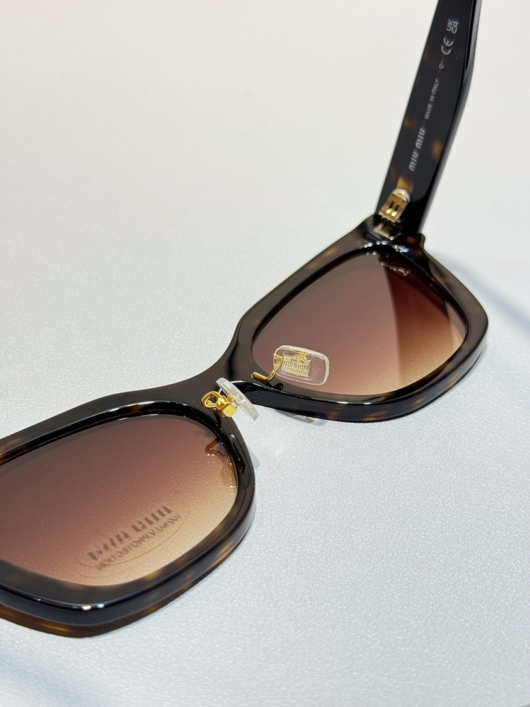 MIUMIU sunglasses