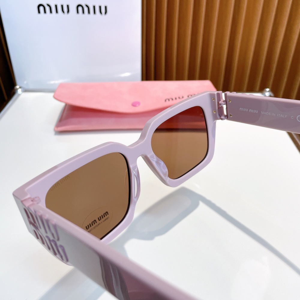 MIU MIU sunglasses