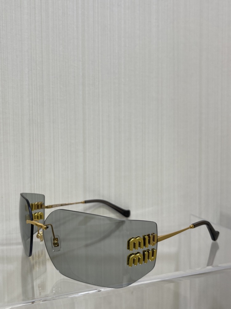 MIU MIU sunglasses