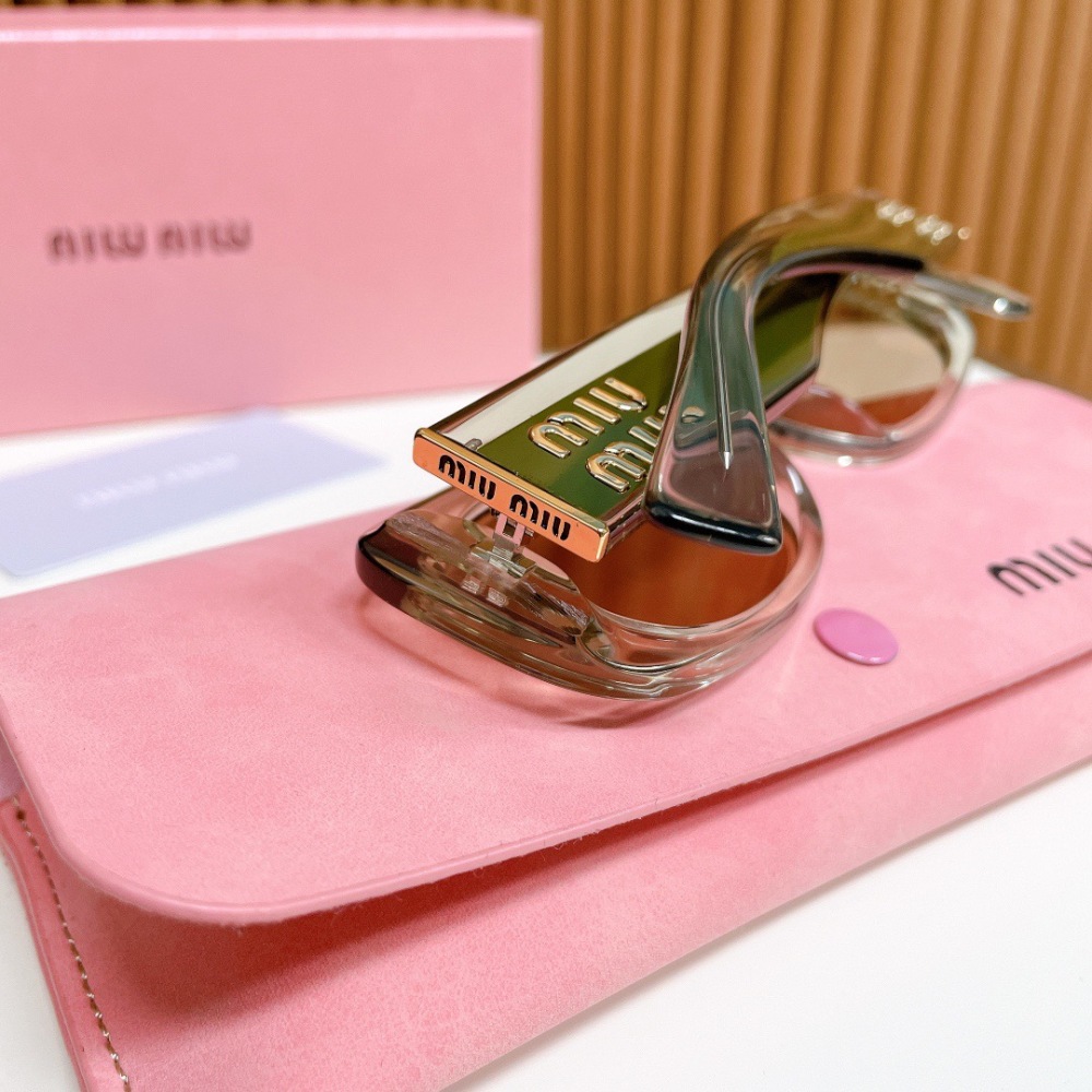 MIU MIU sunglasses