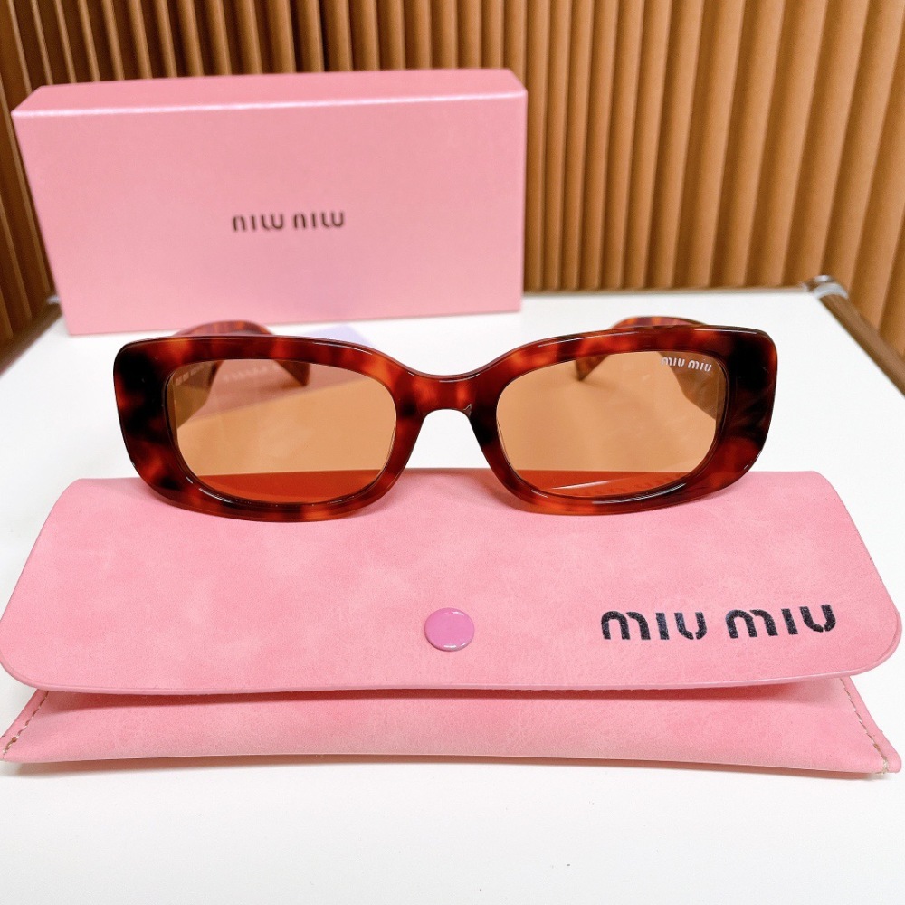 MIU MIU sunglasses