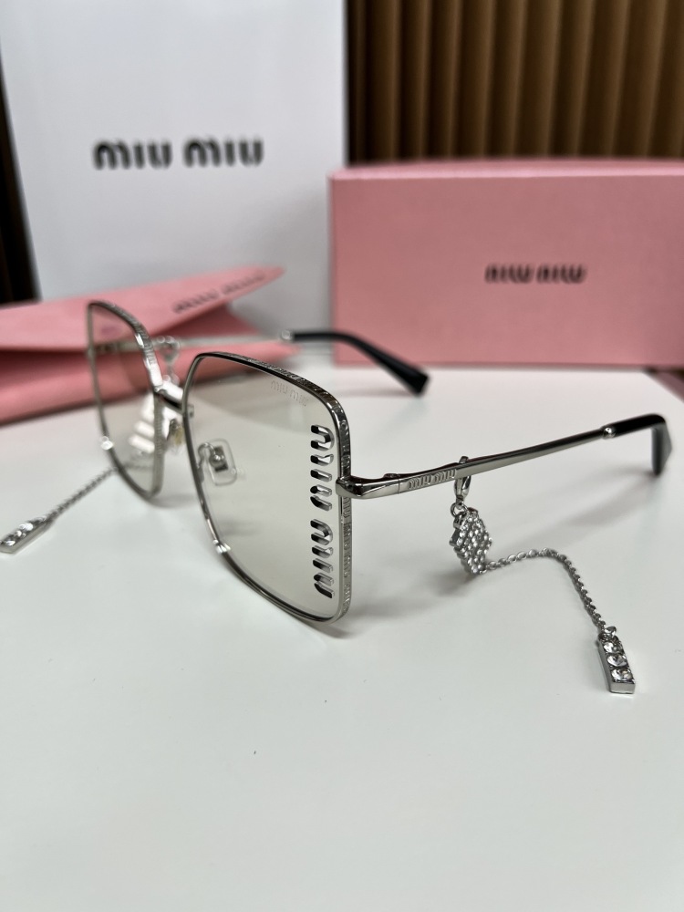 MIU MIU glasses