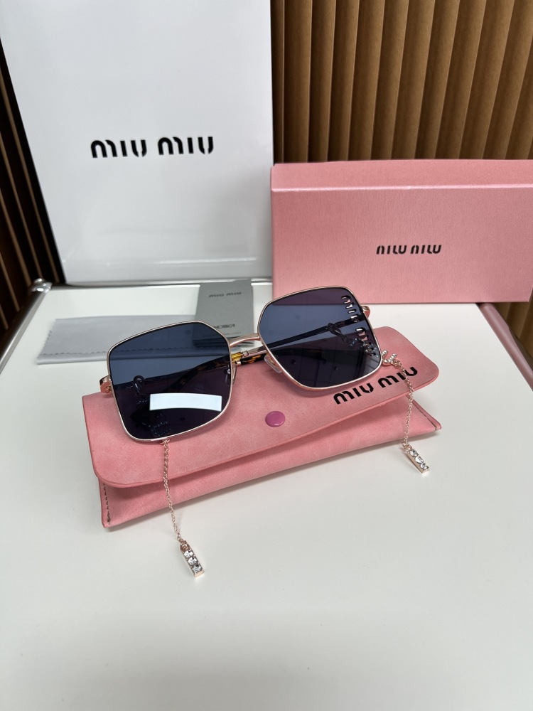 MIU MIU glasses