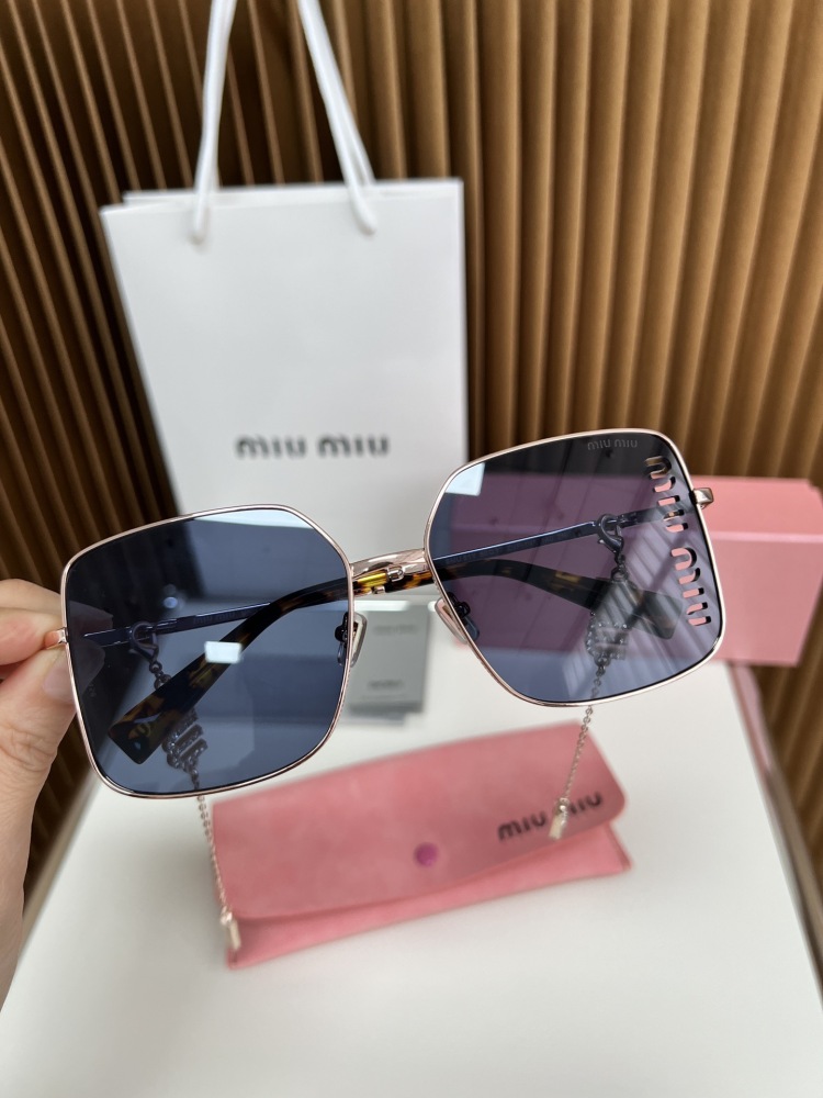 MIU MIU glasses