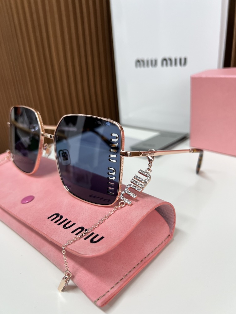 MIU MIU glasses