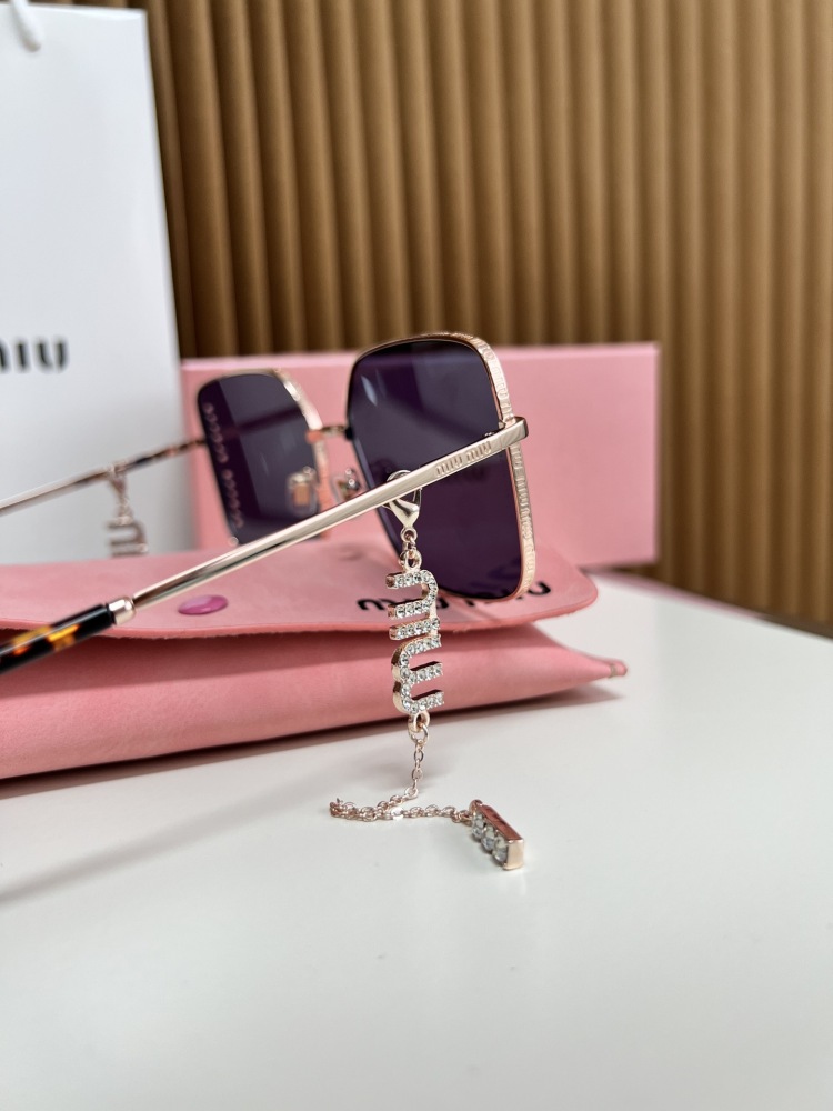 MIU MIU glasses