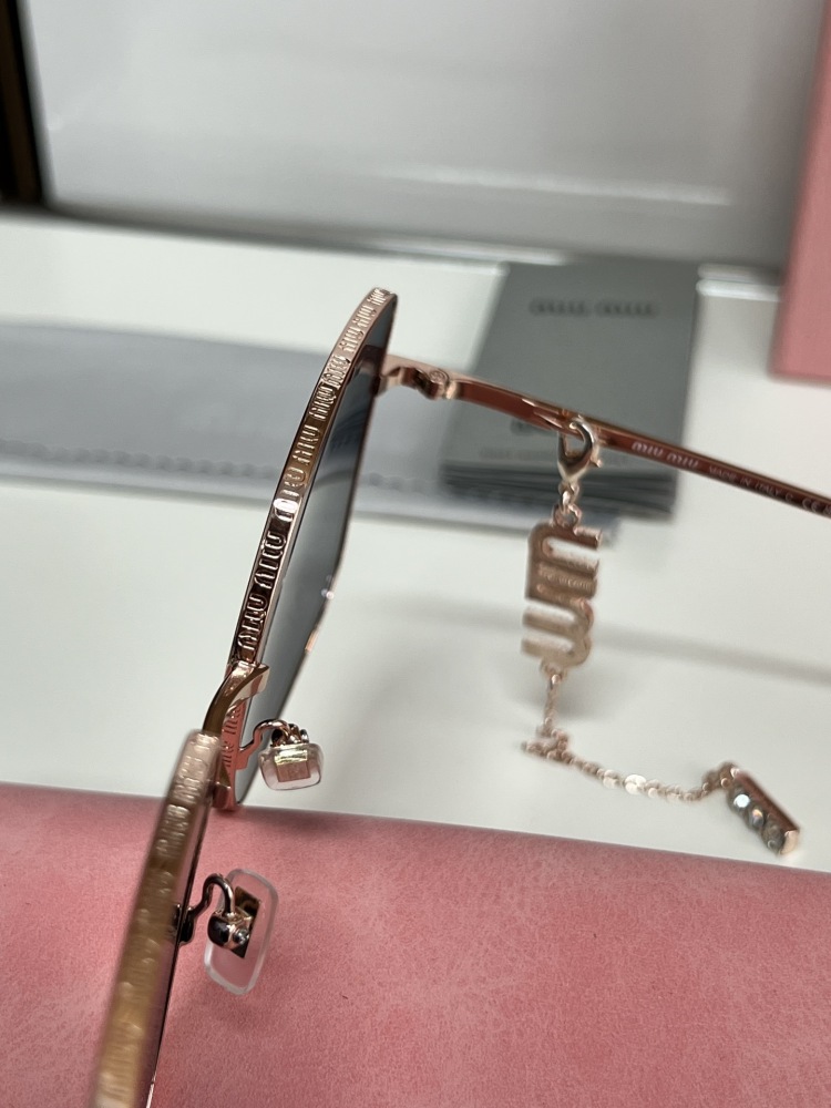 MIU MIU glasses