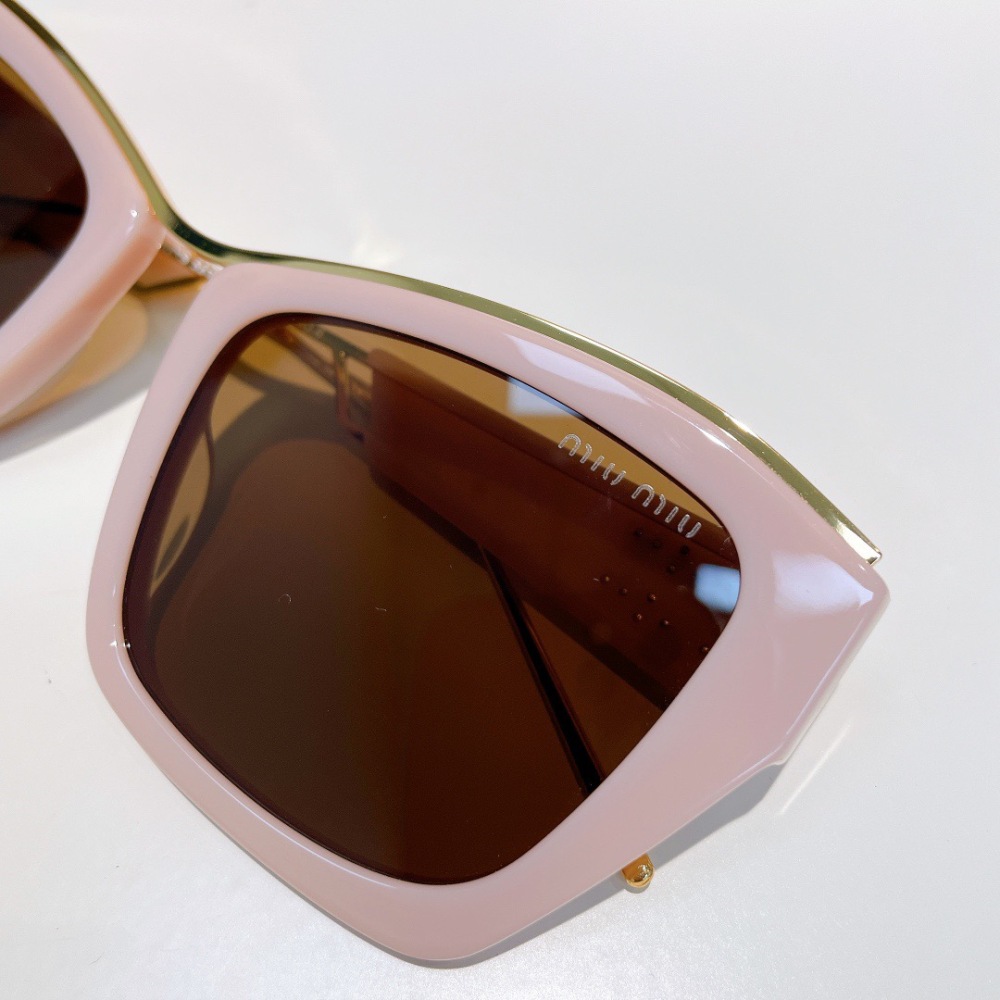 MIU MIU sunglasses