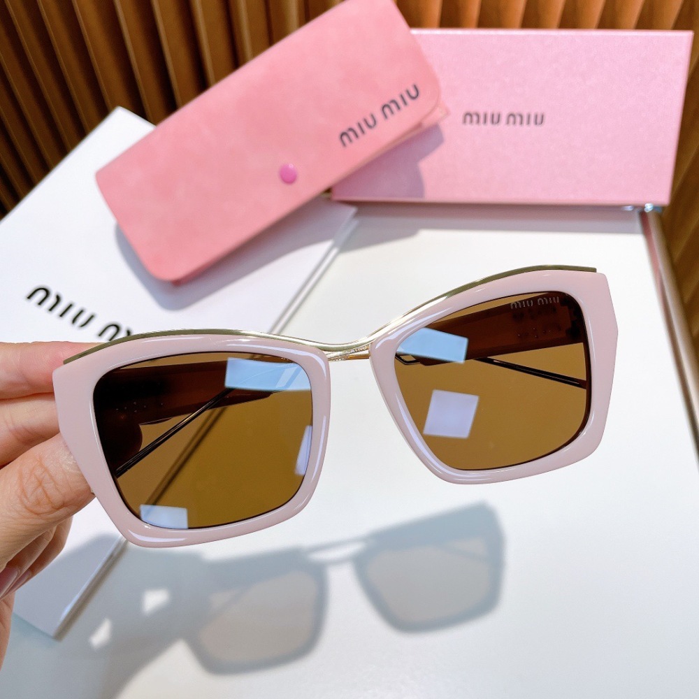 MIU MIU sunglasses