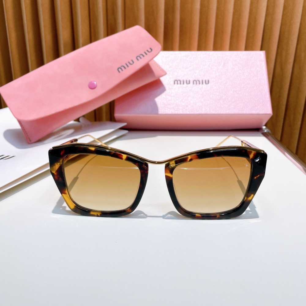 MIU MIU