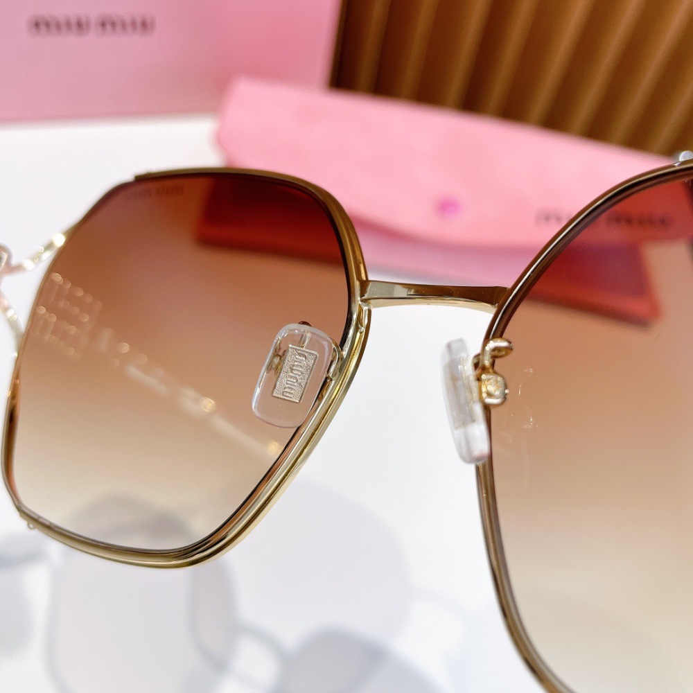MIU MIU sunglasses