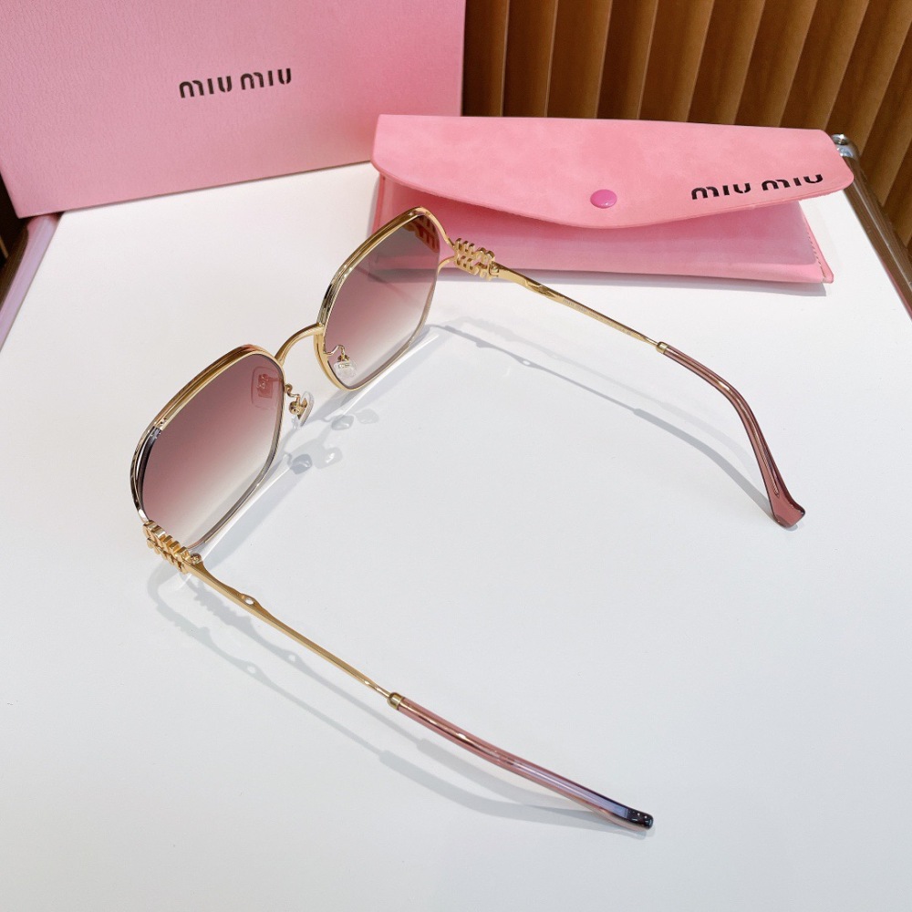 MIU MIU sunglasses