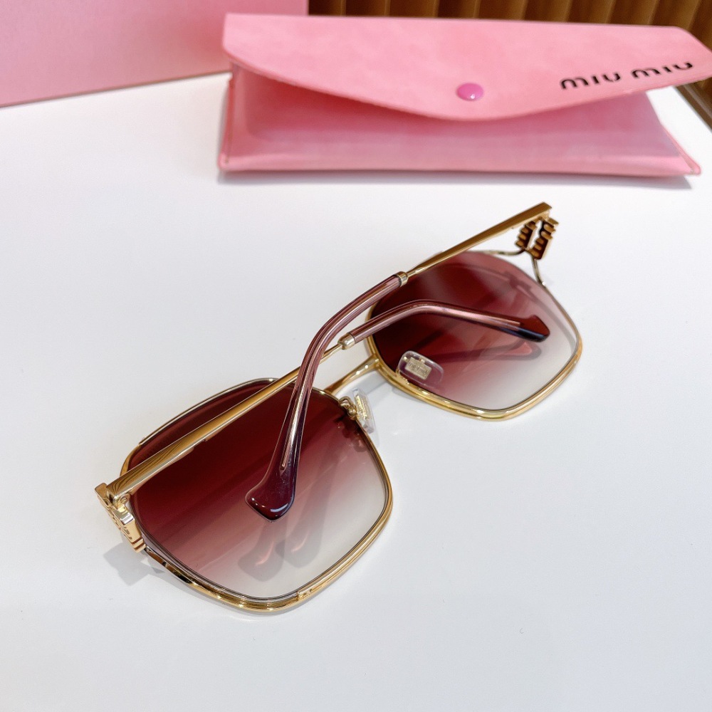 MIU MIU sunglasses