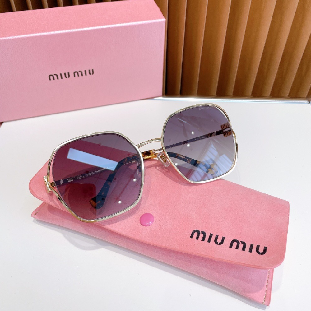 MIU MIU sunglasses