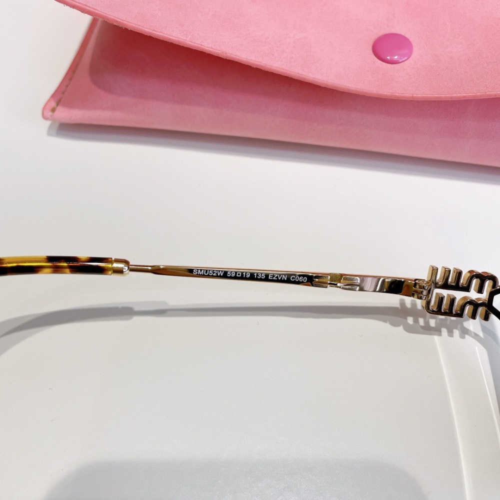 MIU MIU sunglasses
