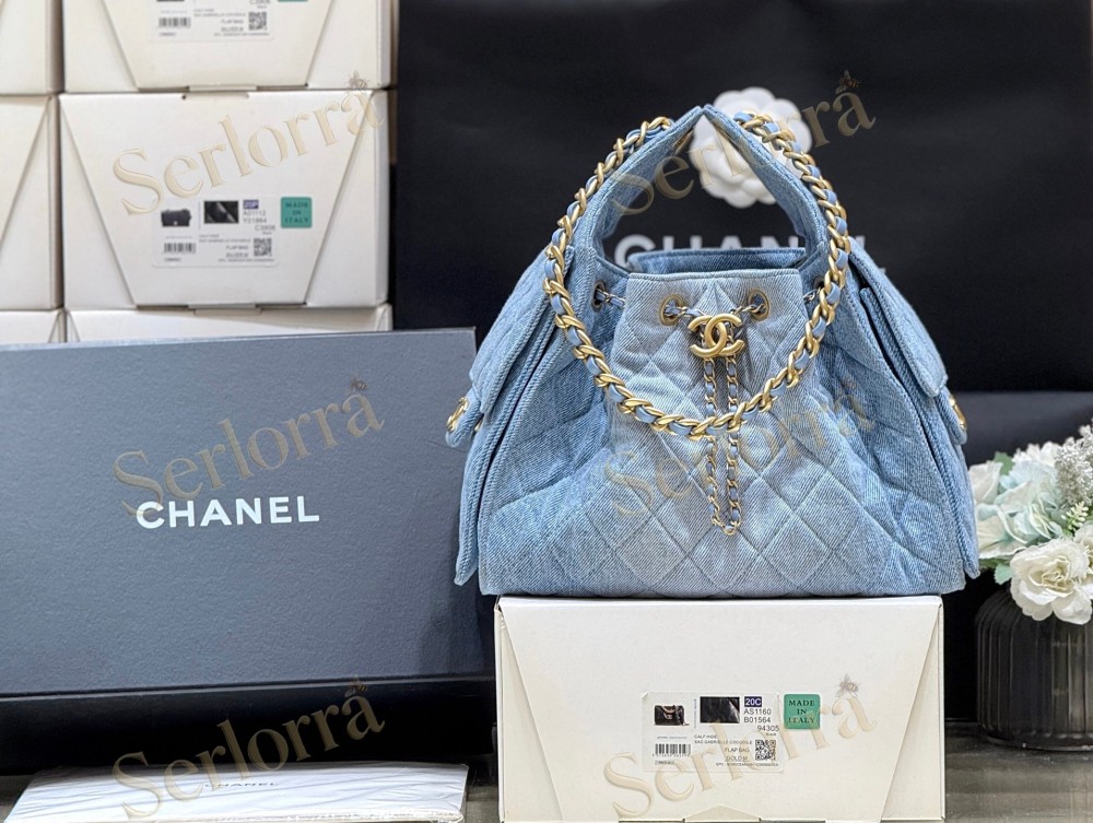 CHANEL MASTER 25 SMALL HANDBAG