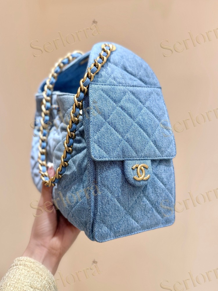 CHANEL MASTER 25 SMALL HANDBAG